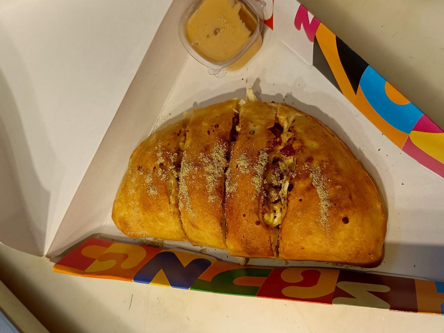 Pizza pasta and stuffed rolls sandwich